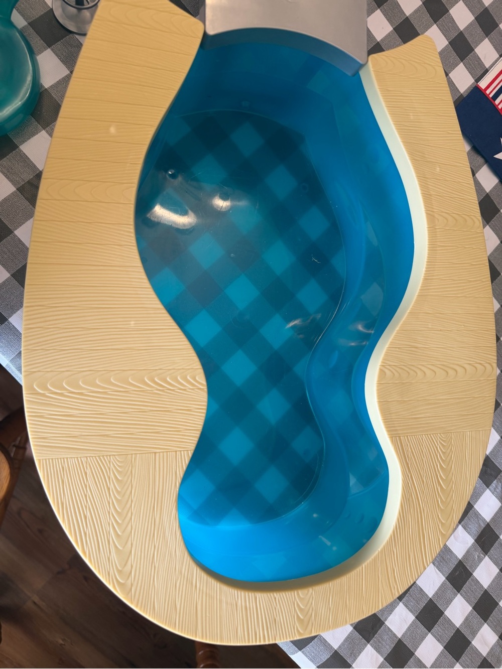 Bratz Splash N Dance Pool